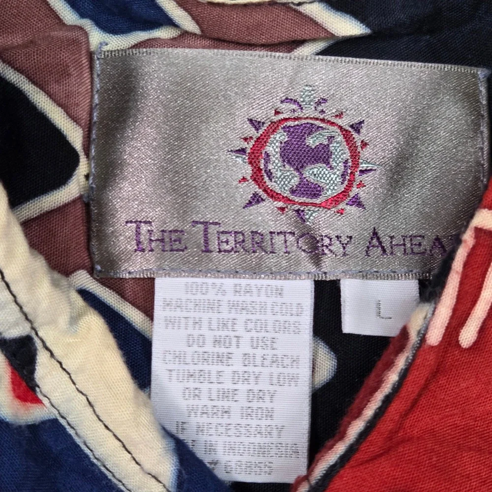 The Territory Ahead Shirt Mens L Rayon Abstract Tribal Aztec Button Up Vtg Style